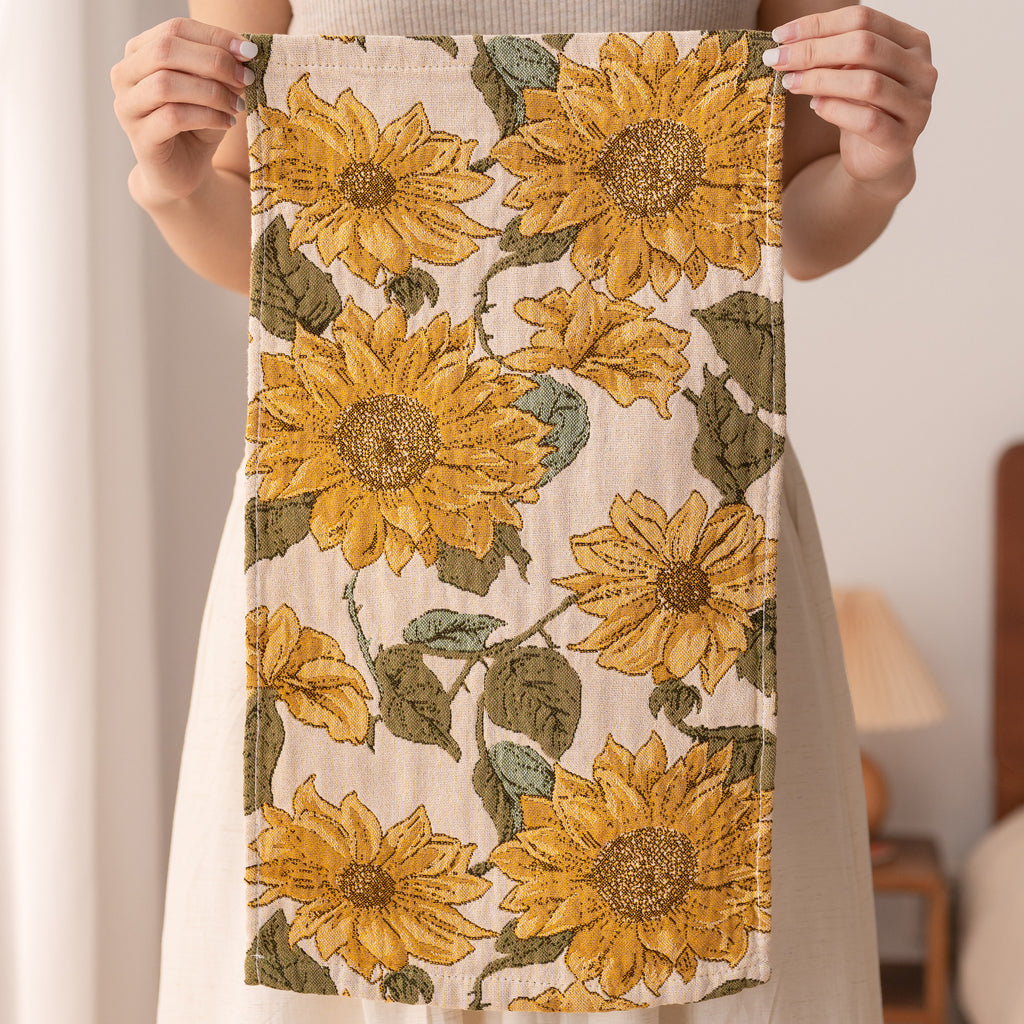 Vierlagiges Baumwoll-Handtuch mit Blumenmuster