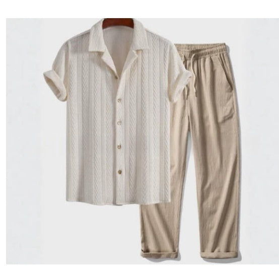 Kurzarm-Shirt und Hose – Bild 1 | LuxeStyle