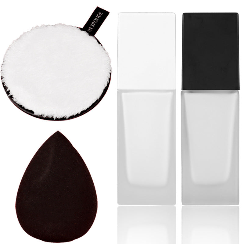 Liquid Foundation – Feuchtigkeitsspendend, ölregulierend – Bild 4 | LuxeStyle