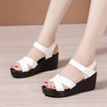 Plateau-Sandalen mit hohem Absatz – Bild 8 | LuxeStyle