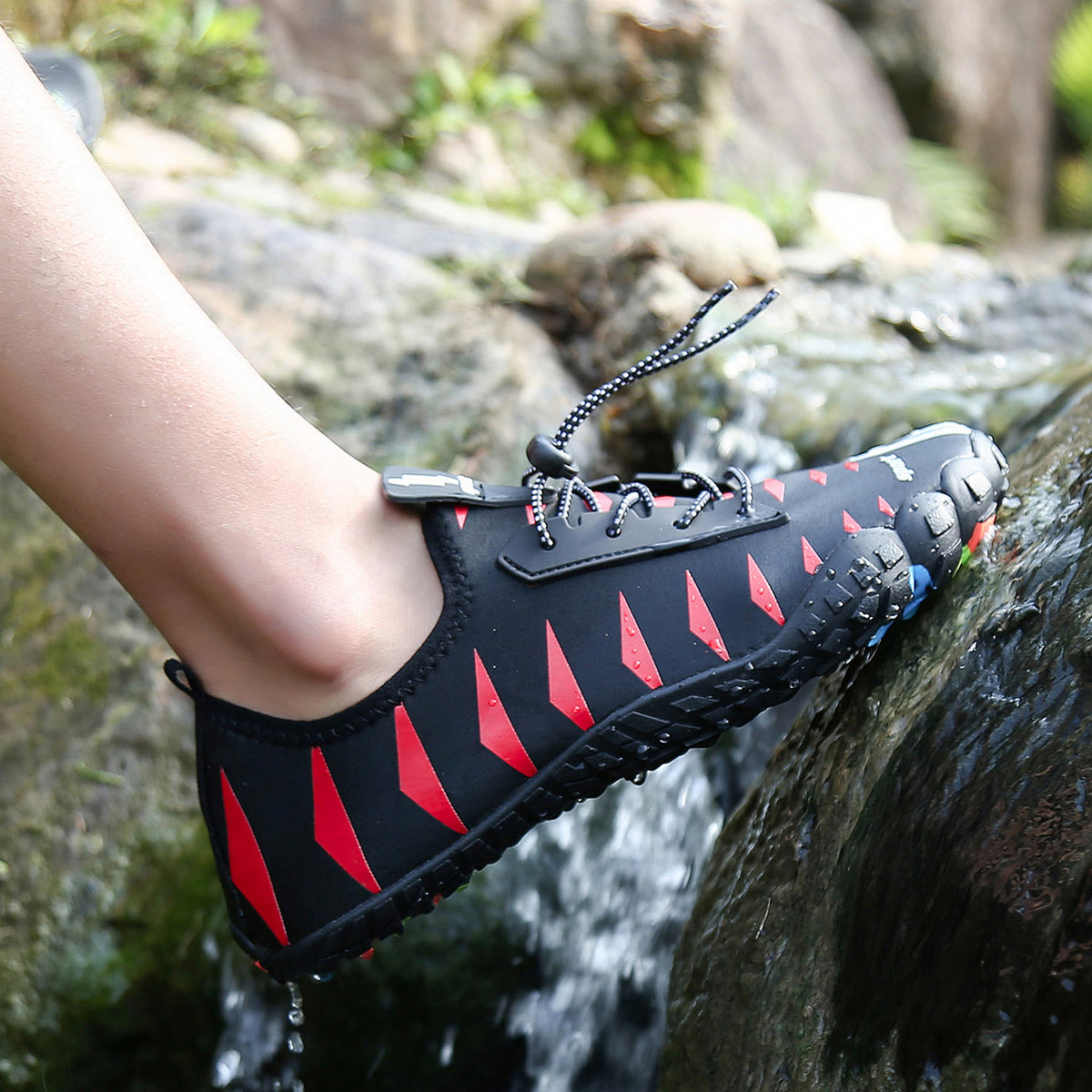 Grossformat Wanderschuhe für Outdoor-Abenteuer – Bild 3 | LuxeStyle