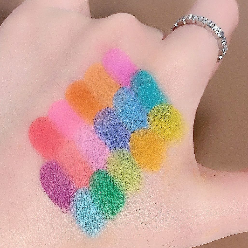 Matte & Pearlescent Lidschatten-Palette | LuxeStyle