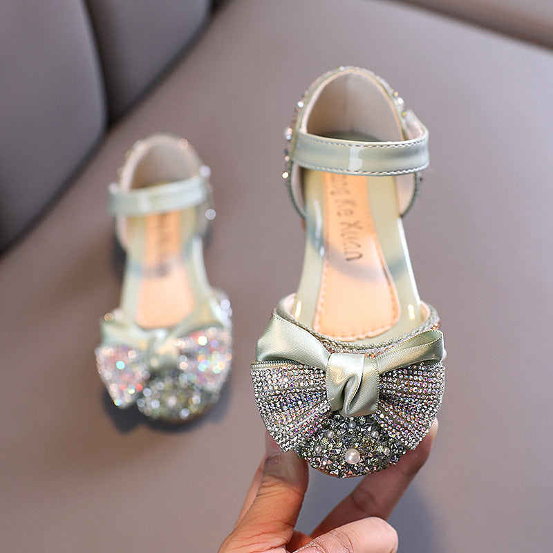 Glitzernde Kinder-Tanzschuhe mit Schleife