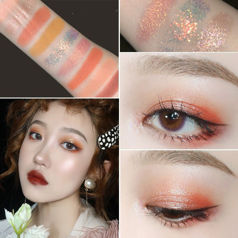 Lidschatten-Set mit neun schimmernden Farben | LuxeStyle