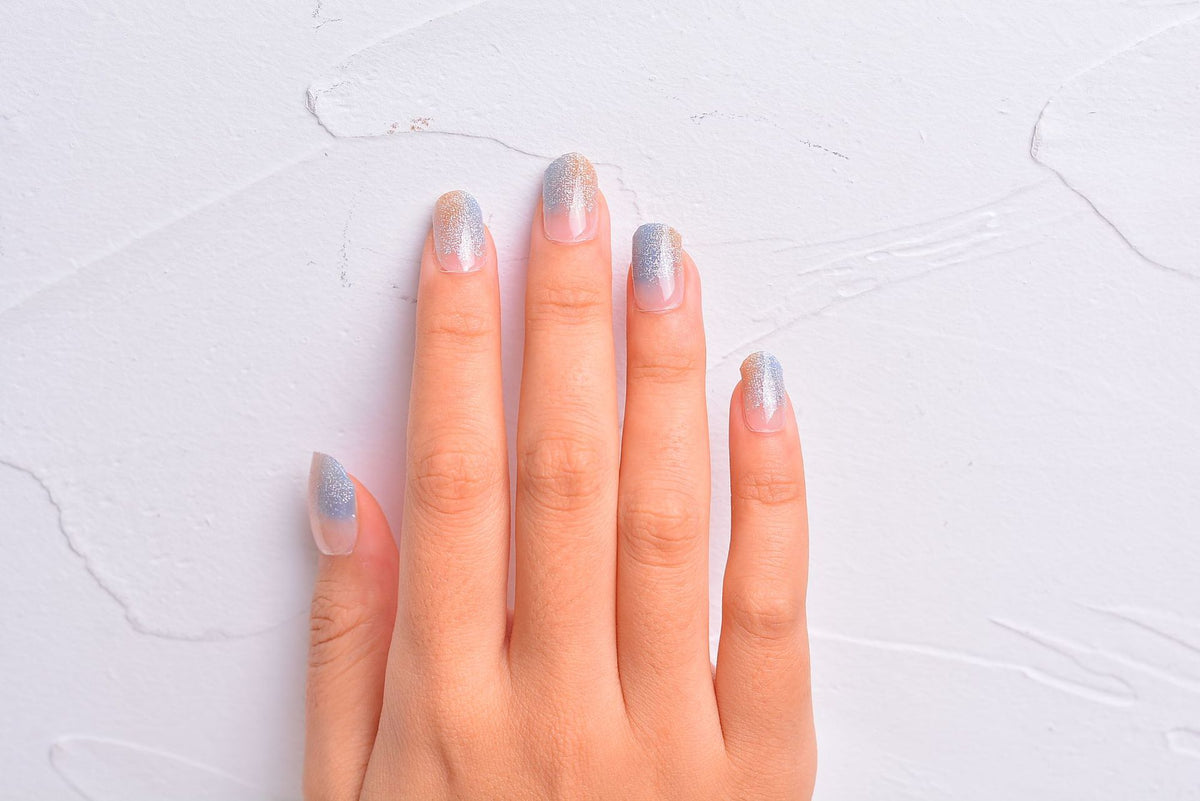 Wasserdichte 3D-Nagelsticker Goldprägung – Bild 2 | LuxeStyle
