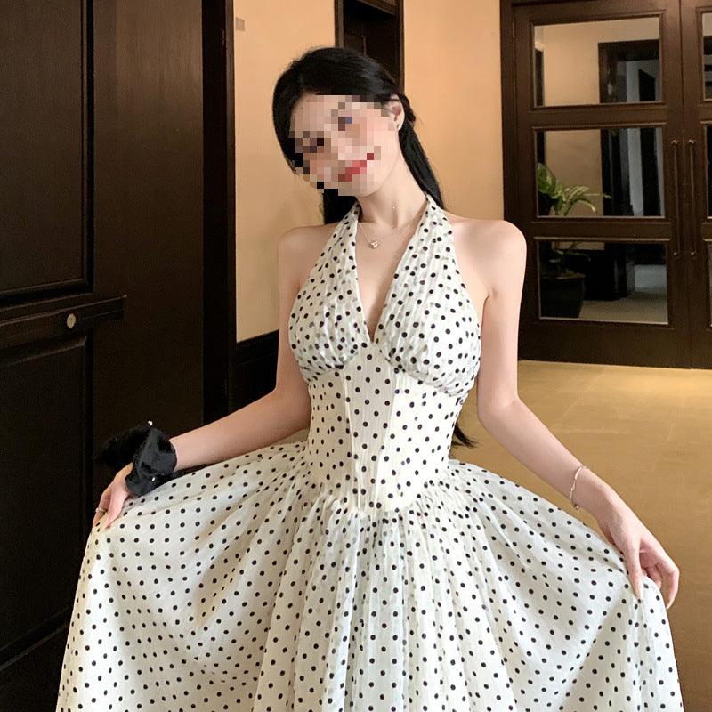 Rückenfreies Neckholder-Kleid mit V-Ausschnitt – Bild 3 | LuxeStyle