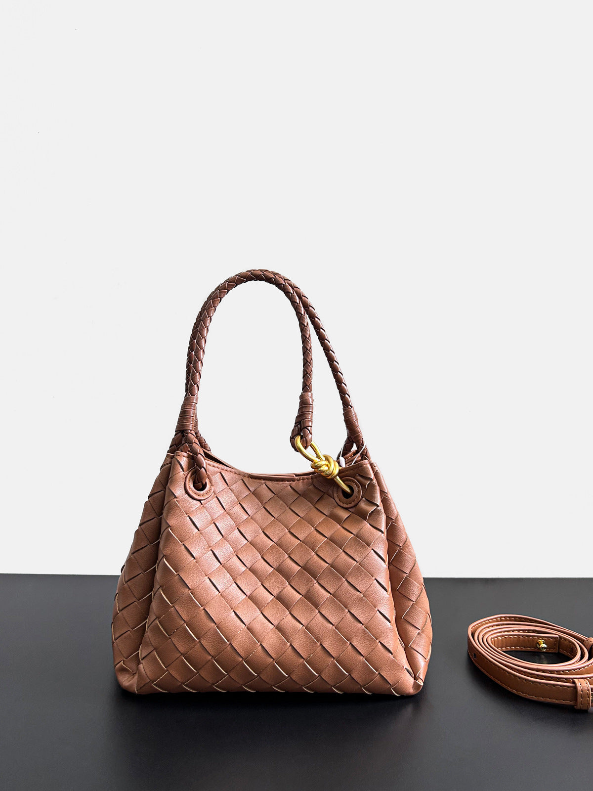 Geflochtene Ledertasche – Bild 9 | LuxeStyle