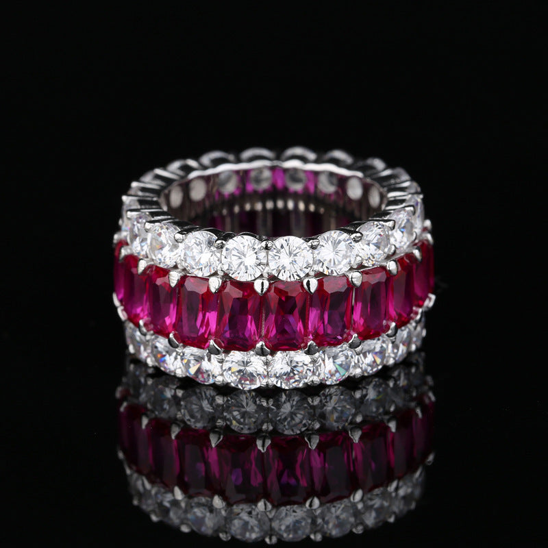 Damenring mit Zirkonia, Geometrisch