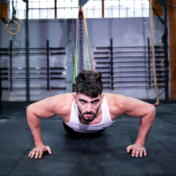 Kraft-Trainingsanzug – Bild 4 | LuxeStyle