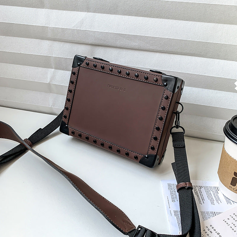 Kleine Umhängetasche für Herren – Bild 4 | LuxeStyle