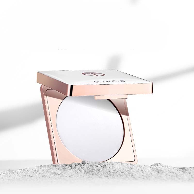Feines Perlen-Matte Fixierpuder – Bild 4 | LuxeStyle