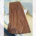 Ausgestelltes Sommerkleid mit hoher Taille