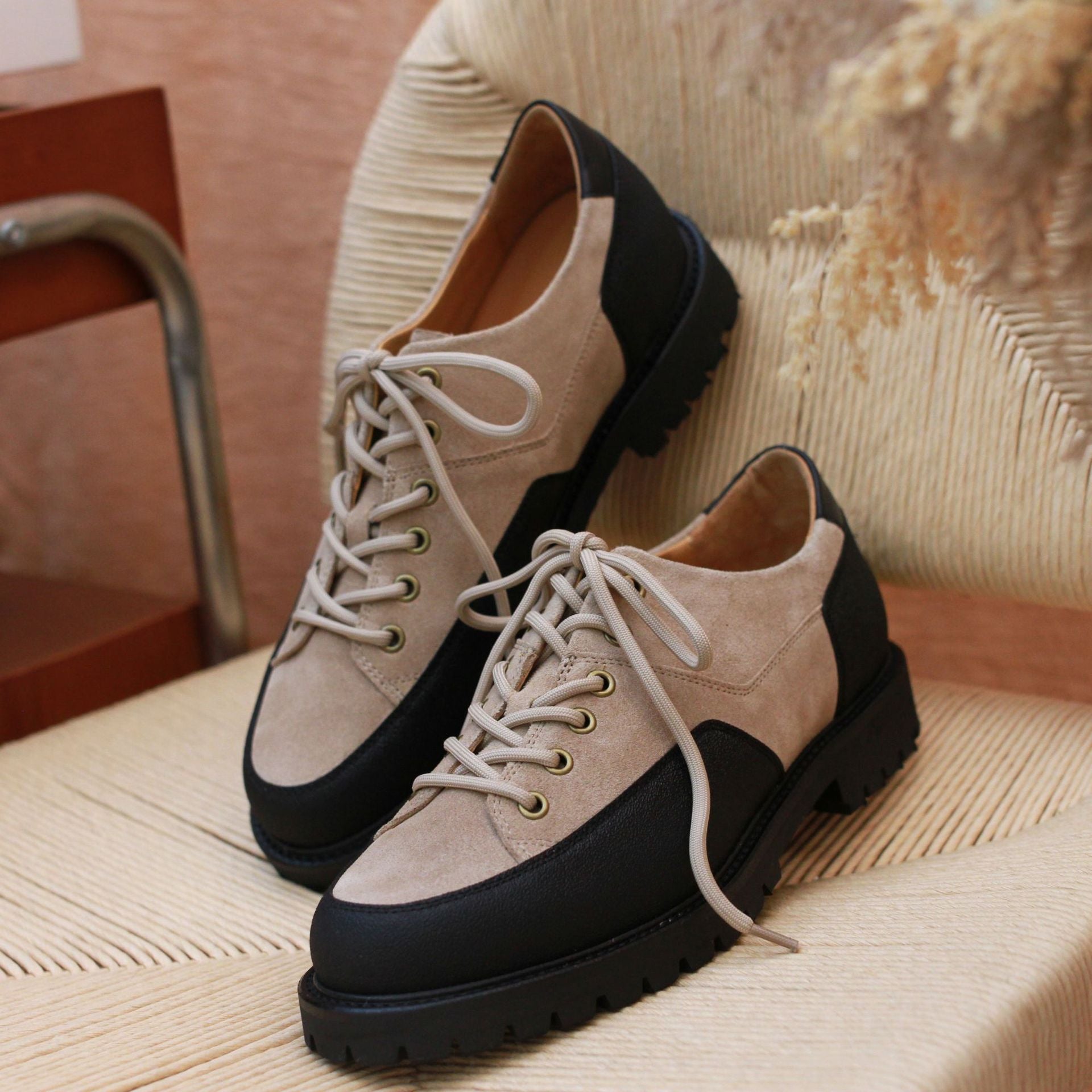 Outdoor Derby Halbschuhe im chinesischen Stil