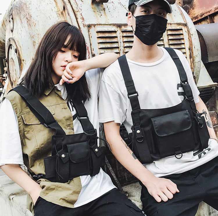 Taktische Hip-Hop-Brusttasche im Hong Kong Style – Bild 1 | LuxeStyle