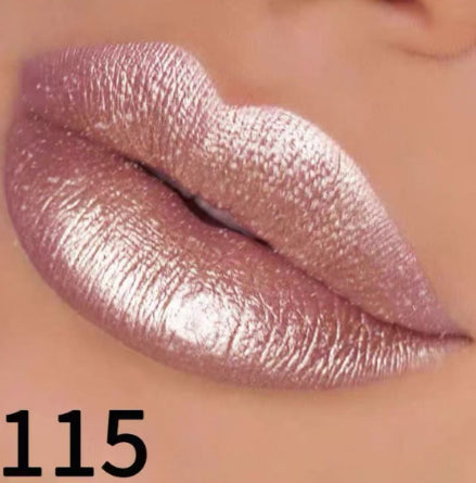 Lipstick – Matte, langanhaltend, leicht aufzutragen – Bild 3 | LuxeStyle