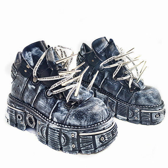 Distressed Biker Schuhe mit Stollen