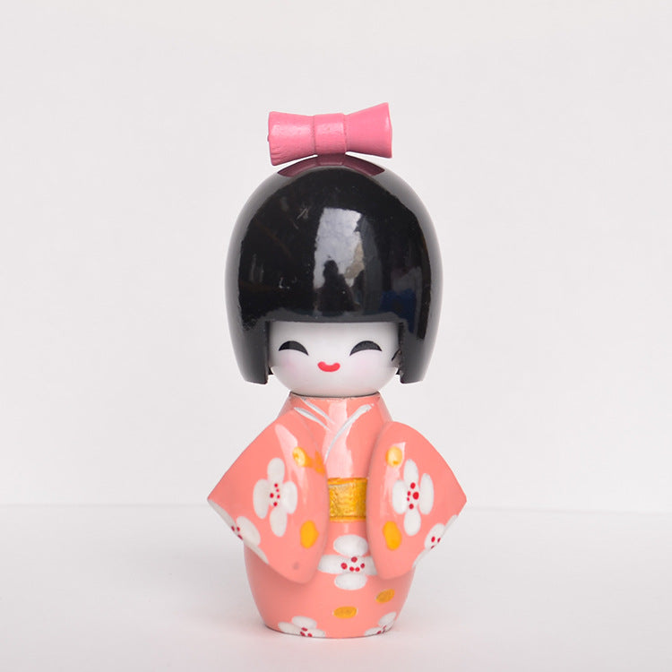 Kimono-Püppchen aus Birkenholz