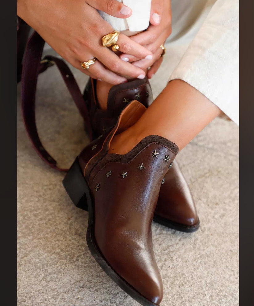 Ankle Boots mit Metallschnalle