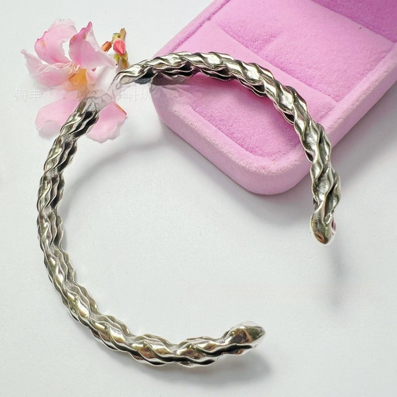 Geflochtenes Armband mit Rautenmuster – Bild 4 | LuxeStyle