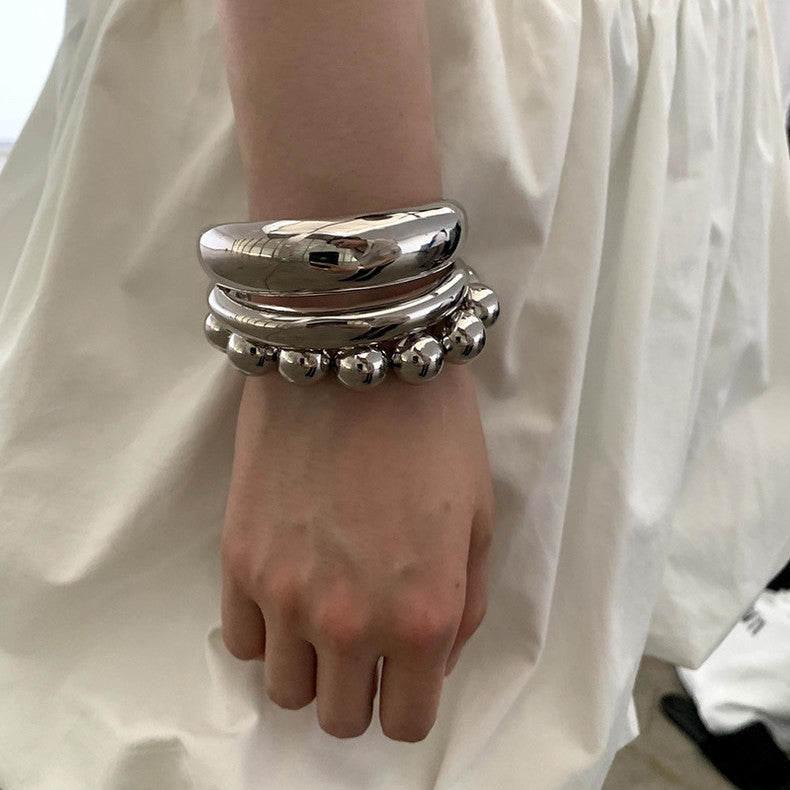 Unregelmässiger Metallarmband