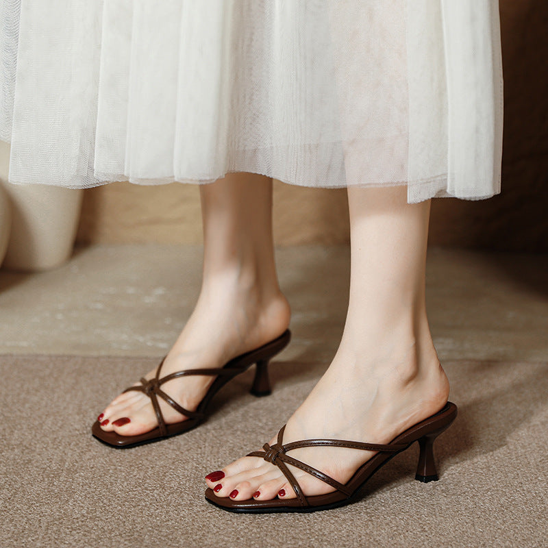 Französische Stiletto-Sandalen