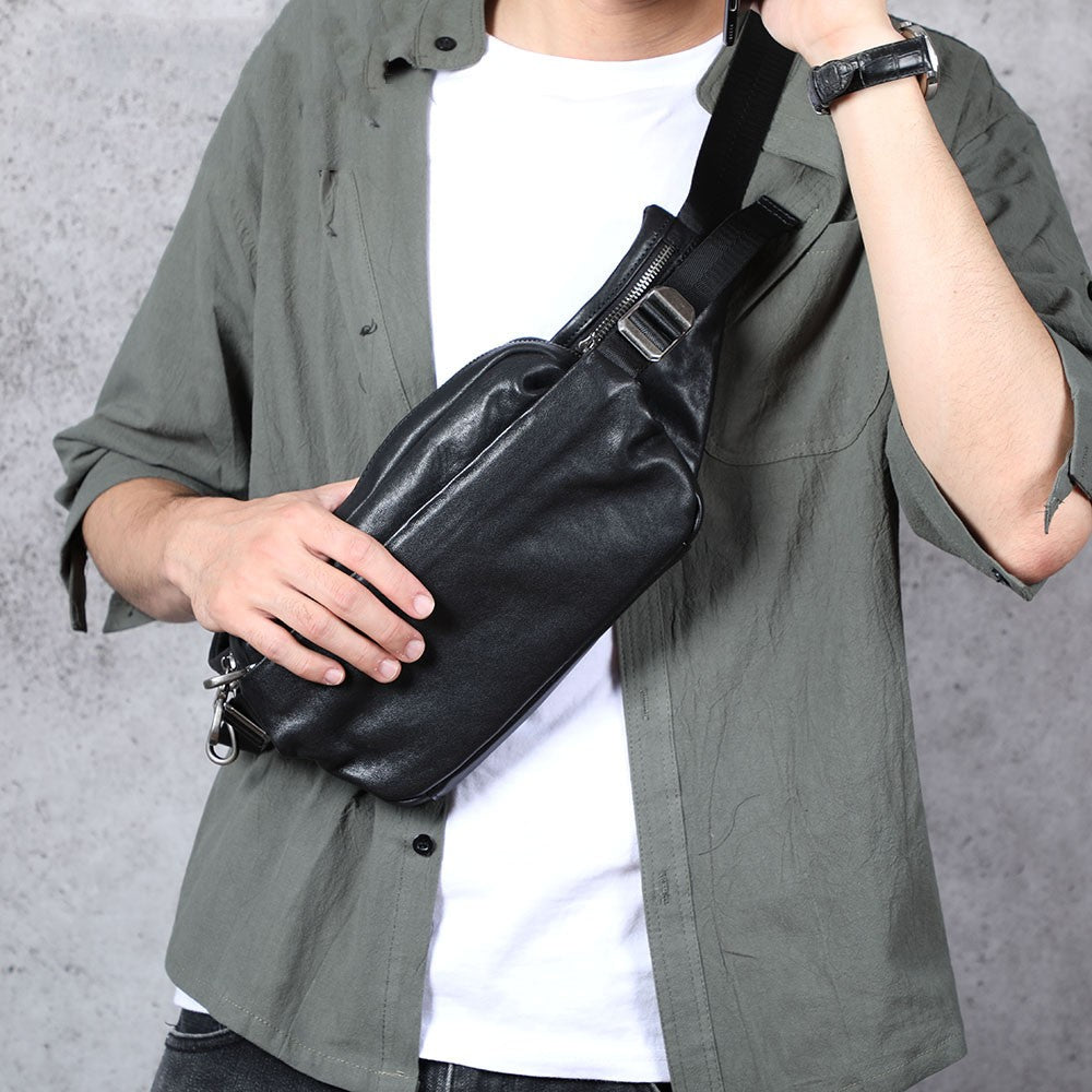 Kleiner Schulter-Rucksack aus Rindleder