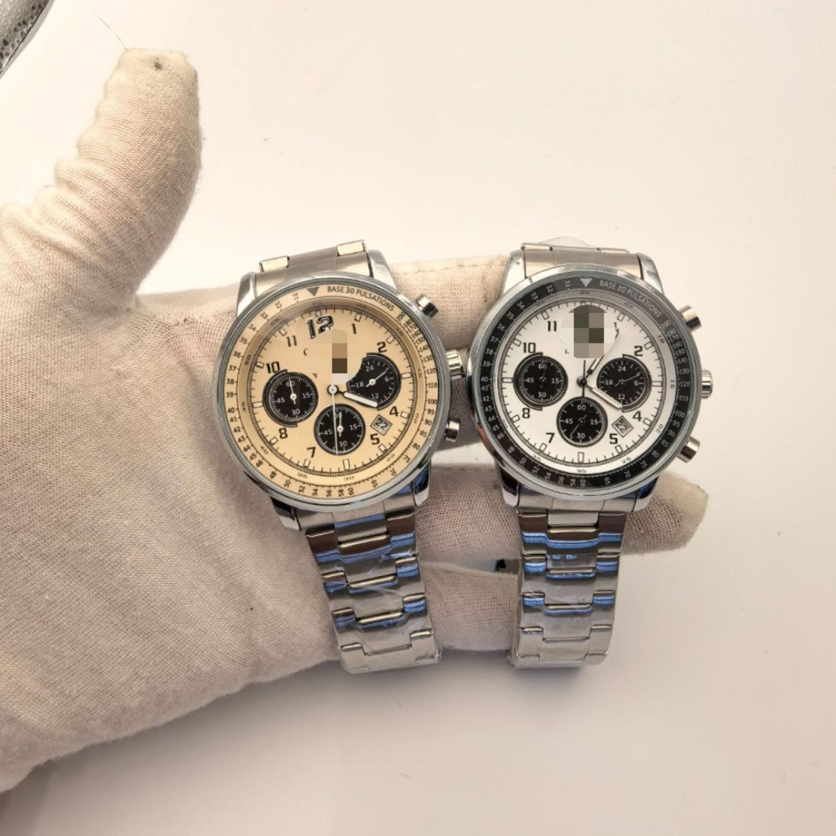 Zwei-Farb-Chronograph-Uhr mit Lederarmband – Bild 6 | LuxeStyle