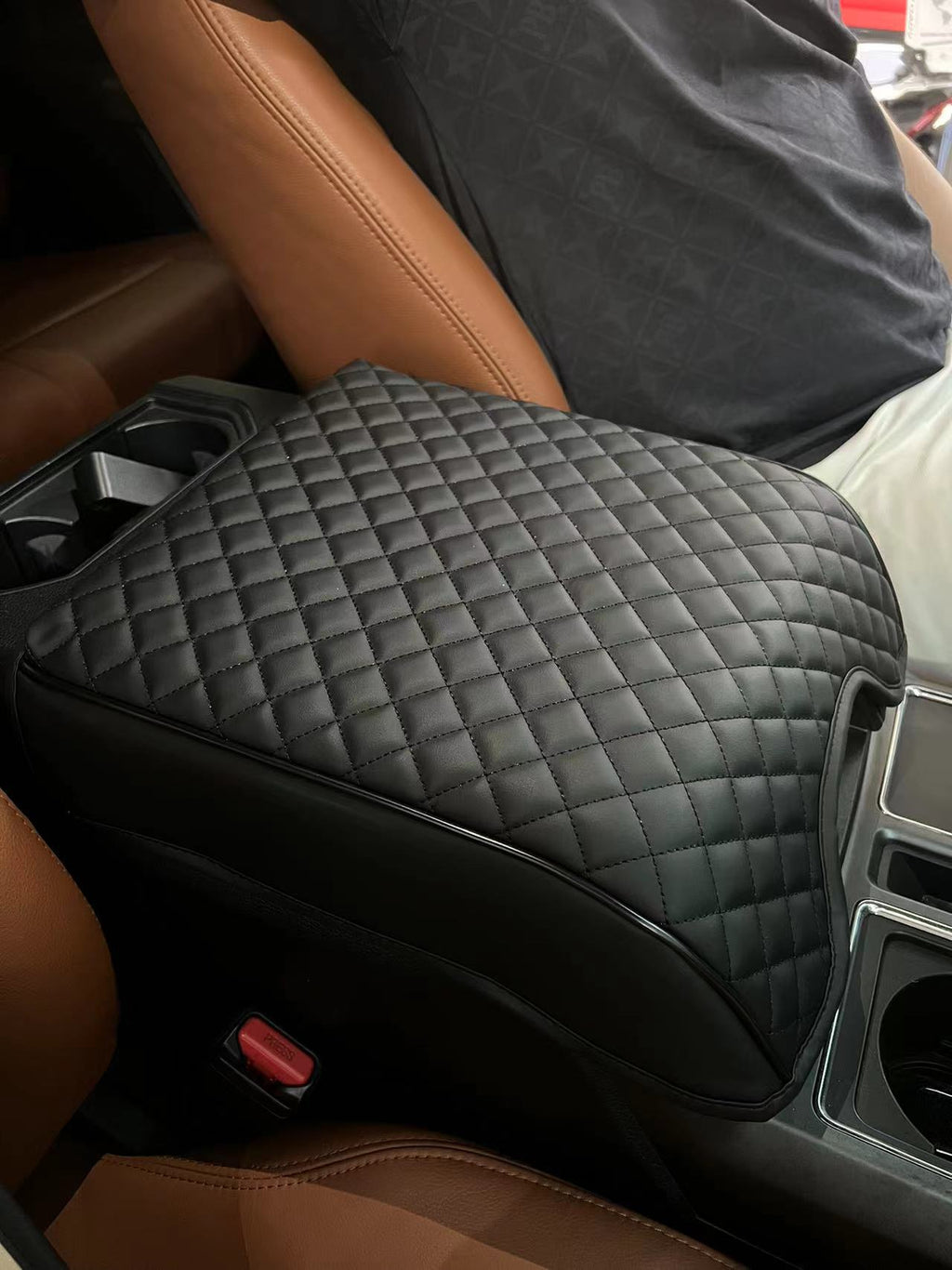 Ford F-150 Mittelkonsolen-Armlehnenmatte