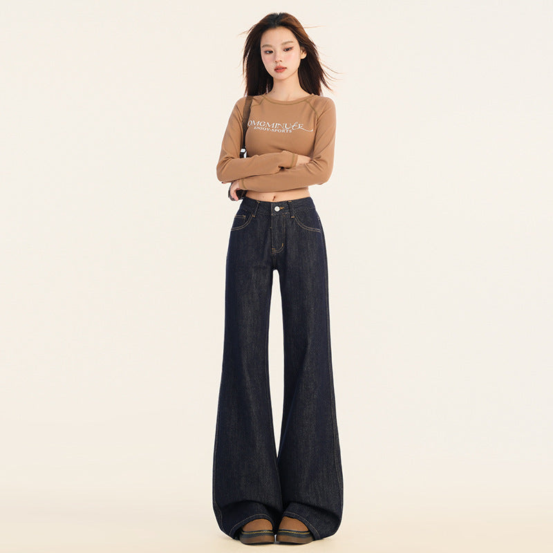 Dunkelblaue Flared Jeans