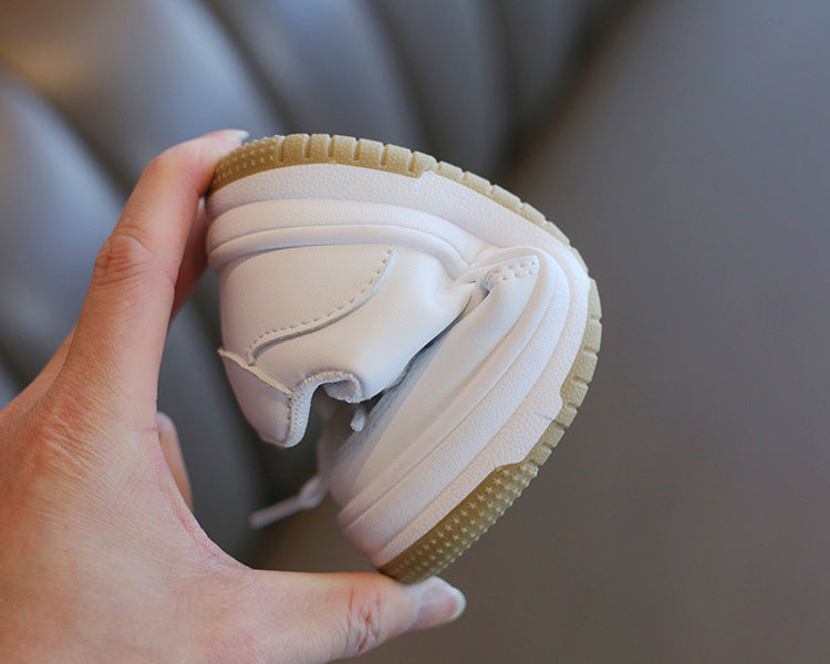 Leichte, rutschfeste Sneaker für Kinder