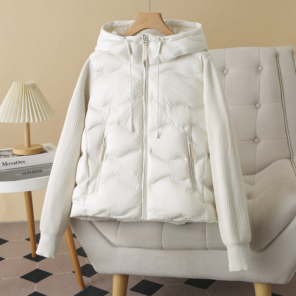 Kurze Daunenjacke mit Patchwork-Ärmeln für Damen