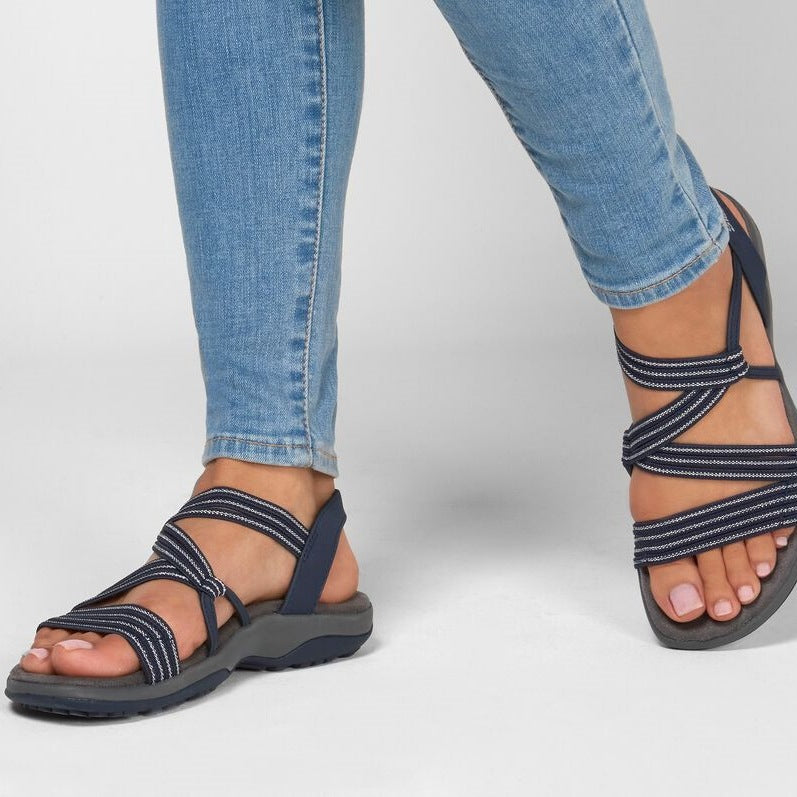 Bequeme Outdoor-Sandalen mit T-Riemen – Bild 8 | LuxeStyle