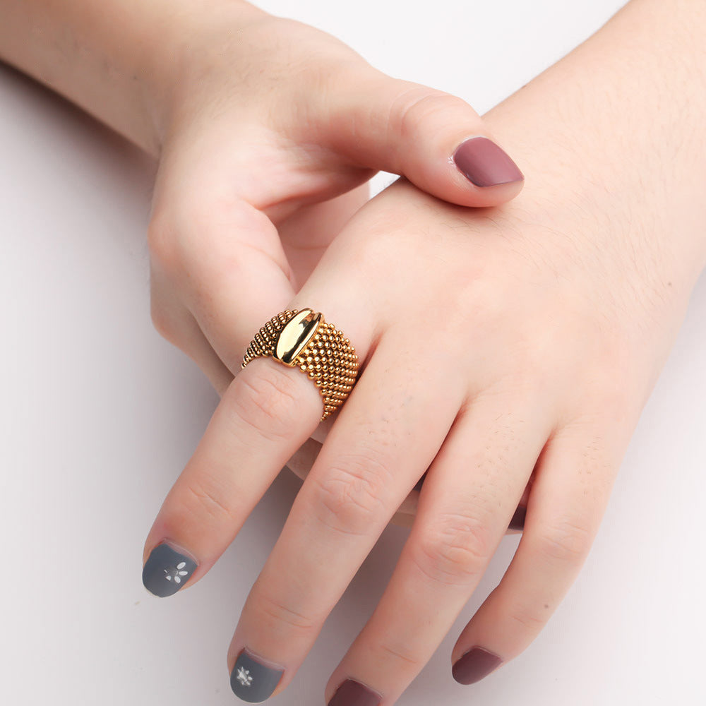 Ring mit Netzstruktur – Bild 2 | LuxeStyle