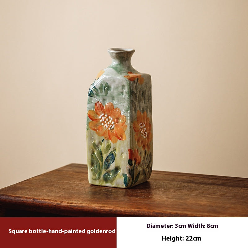 Keramik-Vase mit Handbemalung