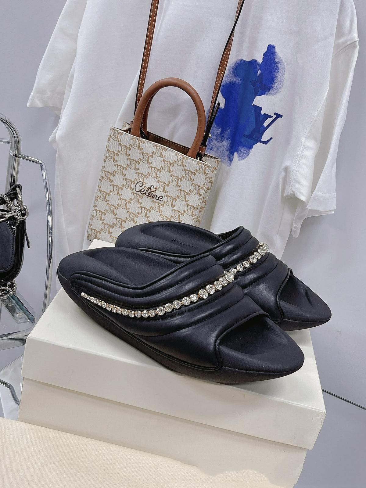 Bequeme Zehensteg-Sandalen mit dicker Sohle – Bild 3 | LuxeStyle