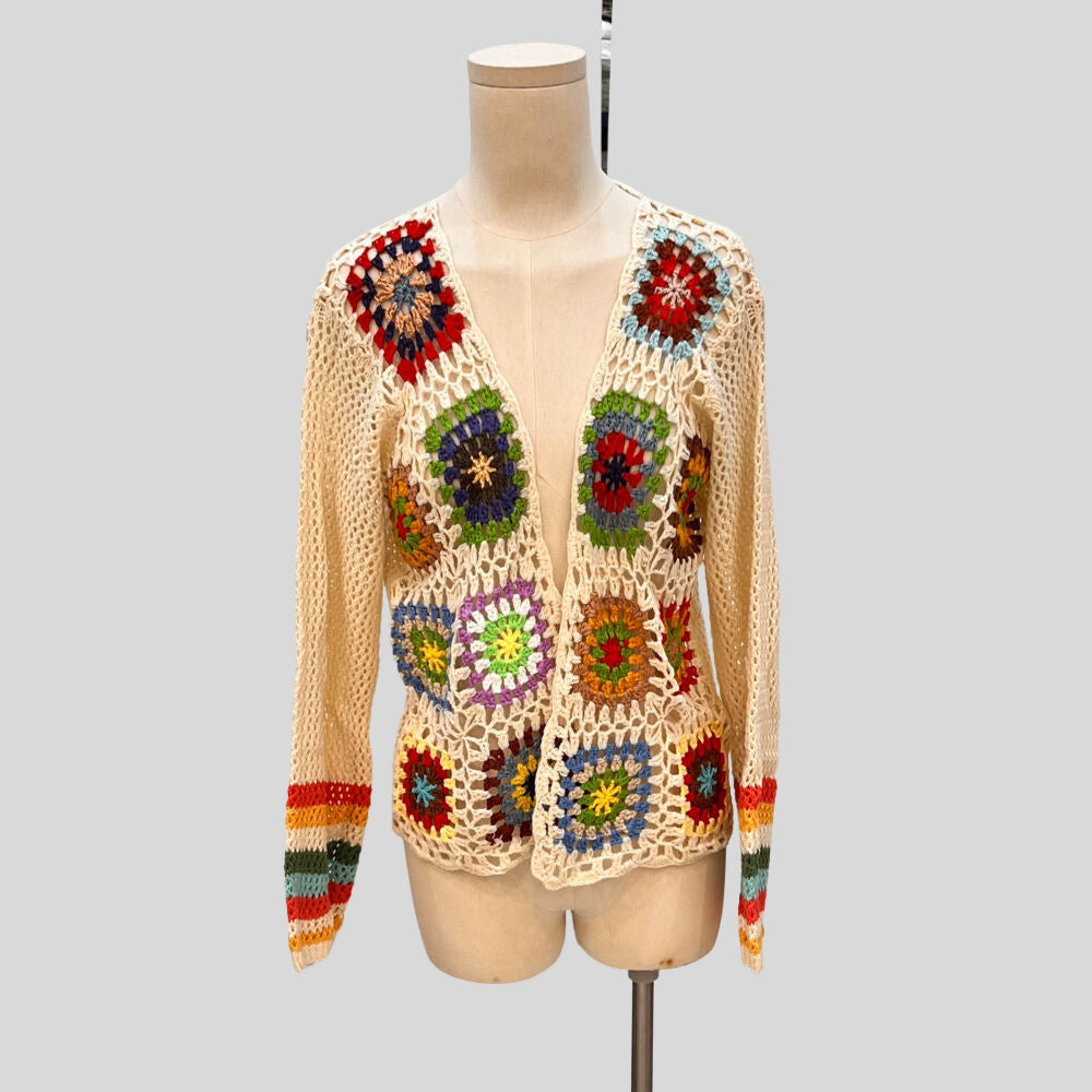 Gehäkelter Floral-Pullover mit Farbblöcken – Ansicht 3