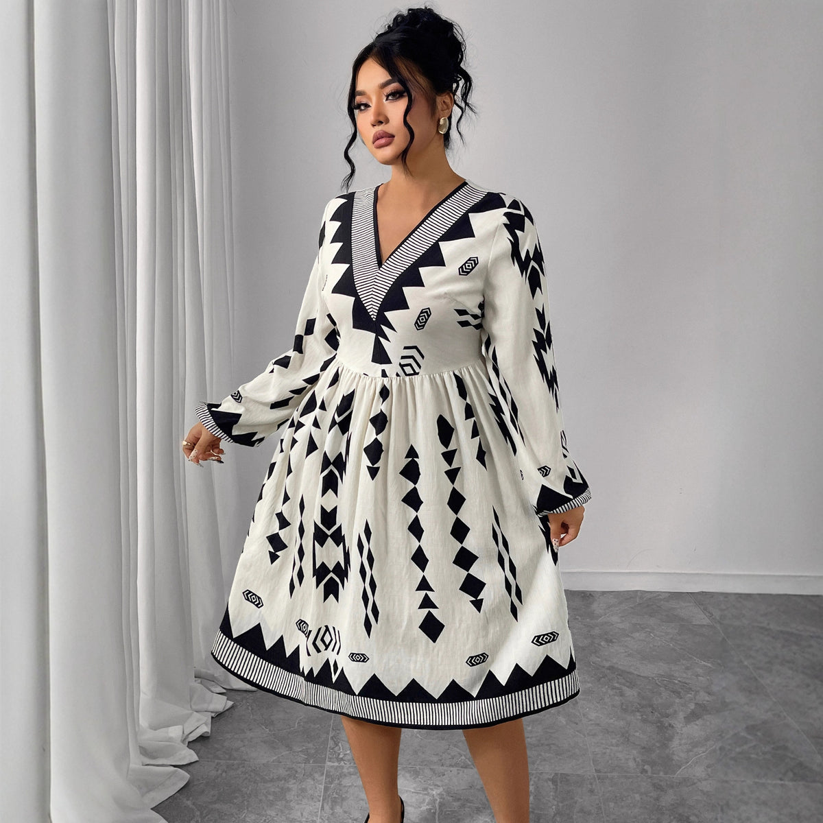 V-Ausschnitt Maxikleid mit Puffärmeln