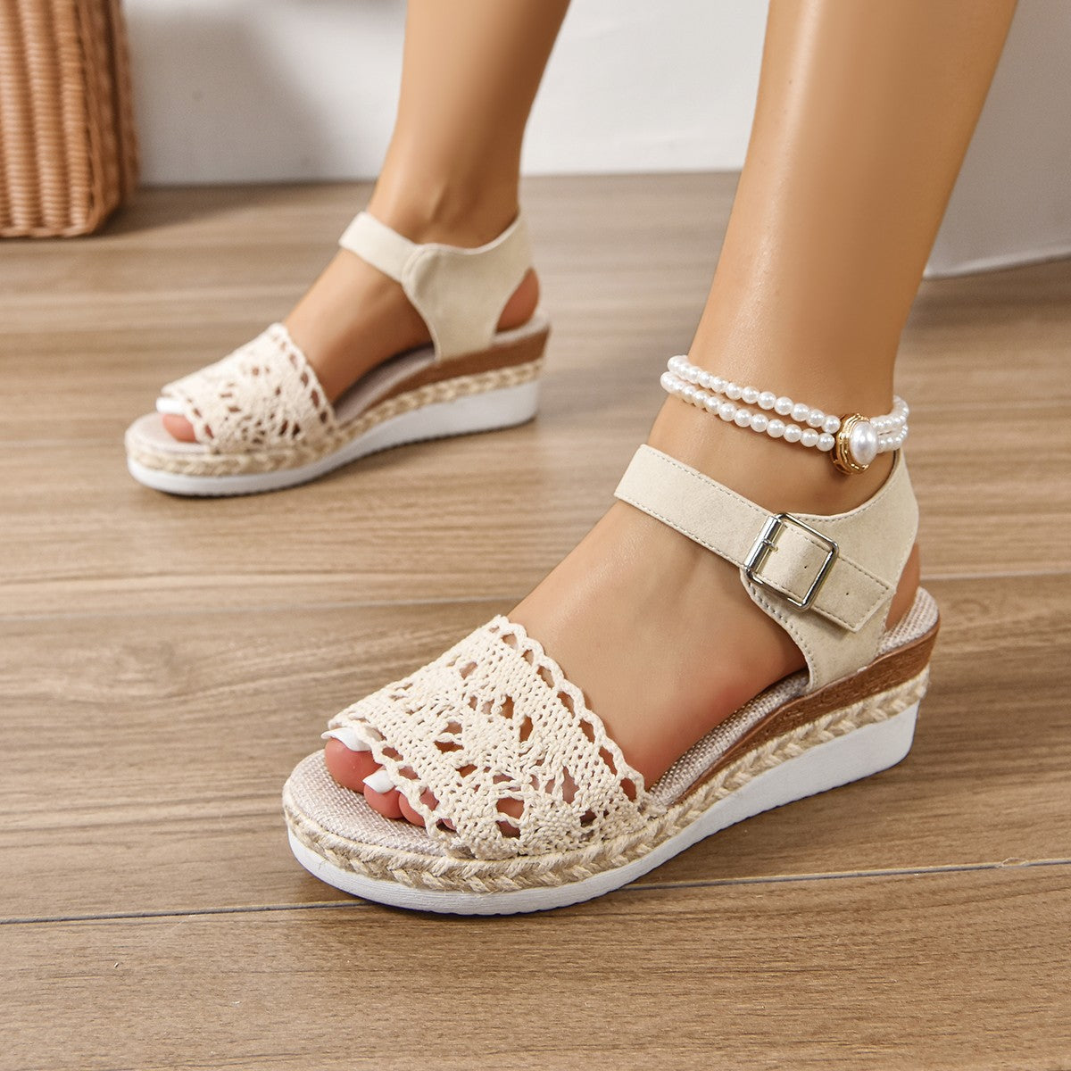 Keilsandalen mit Fersenriemen – Bild 3 | LuxeStyle