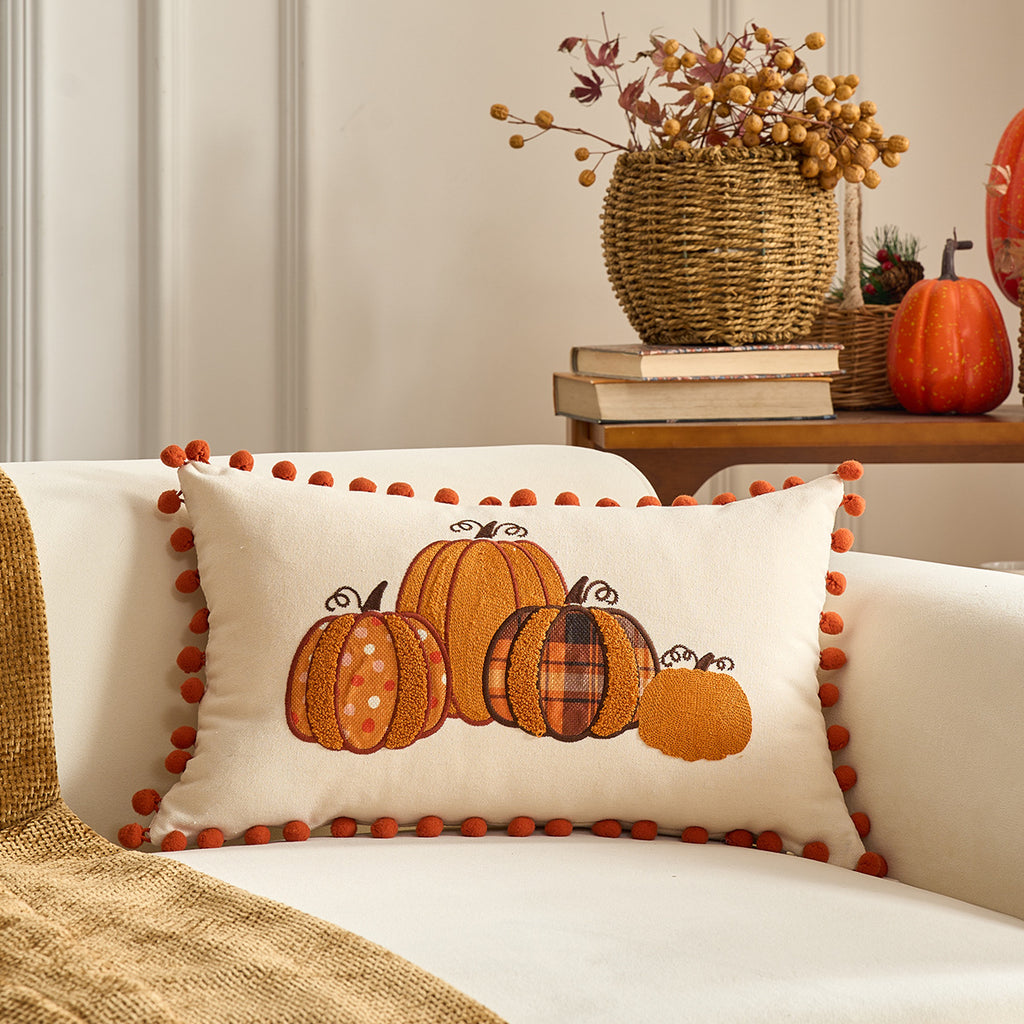 Herbstkissenbezüge mit Kürbismuster
