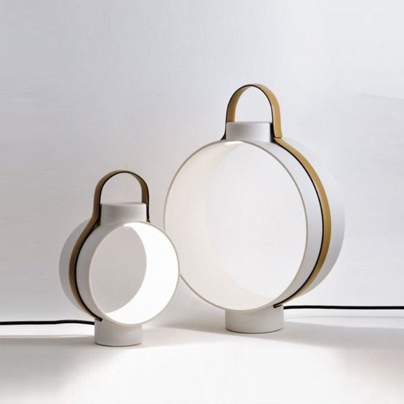 Moderne minimalistische Tischlampe