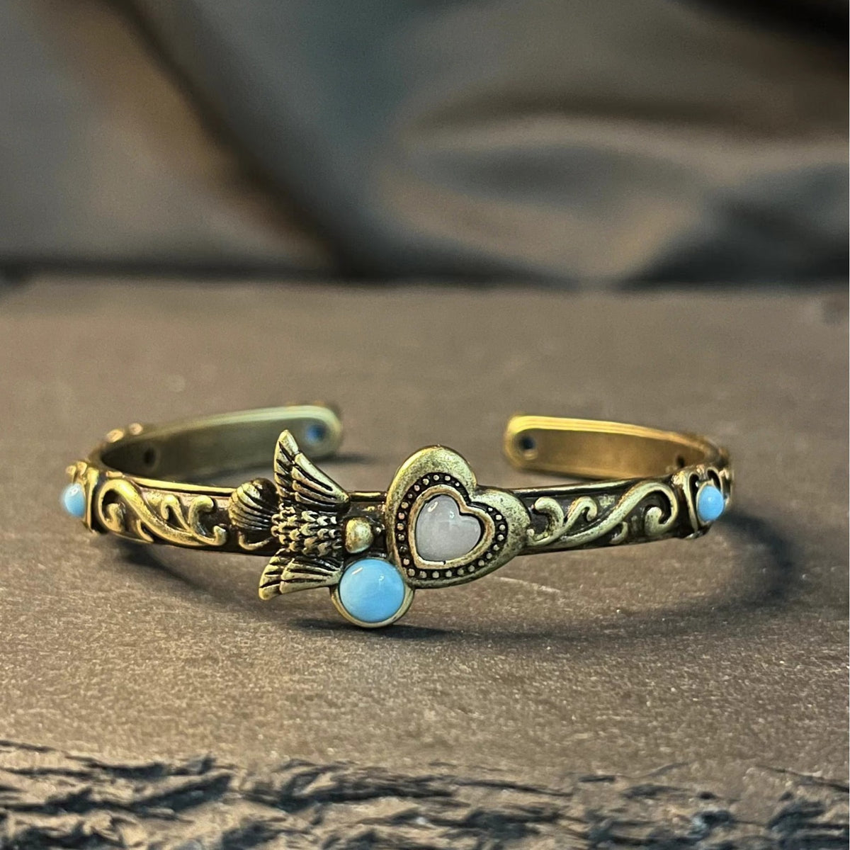 Retro-Armband mit Vogelmotiv und Achat – Bild 5 | LuxeStyle