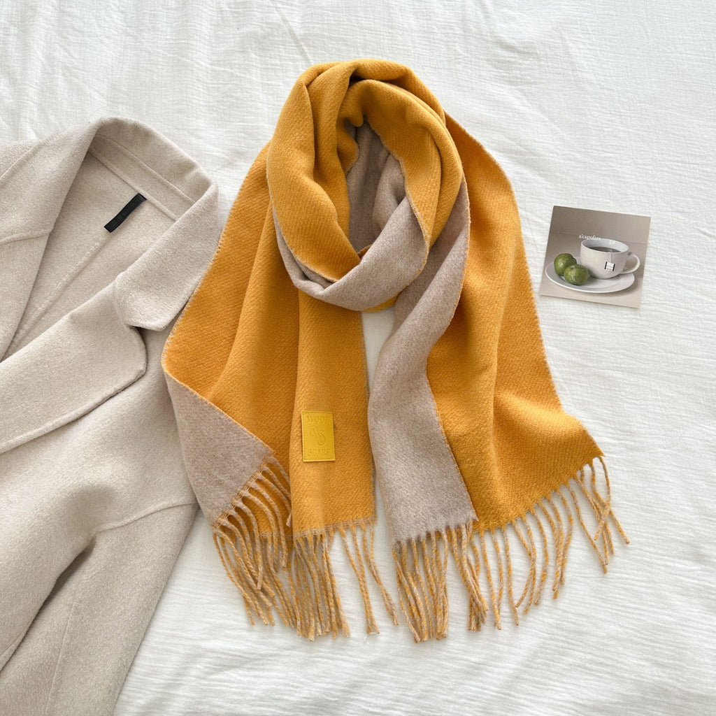 Doppelseitiger Wollschal mit Pailletten – Bild 3 | LuxeStyle
