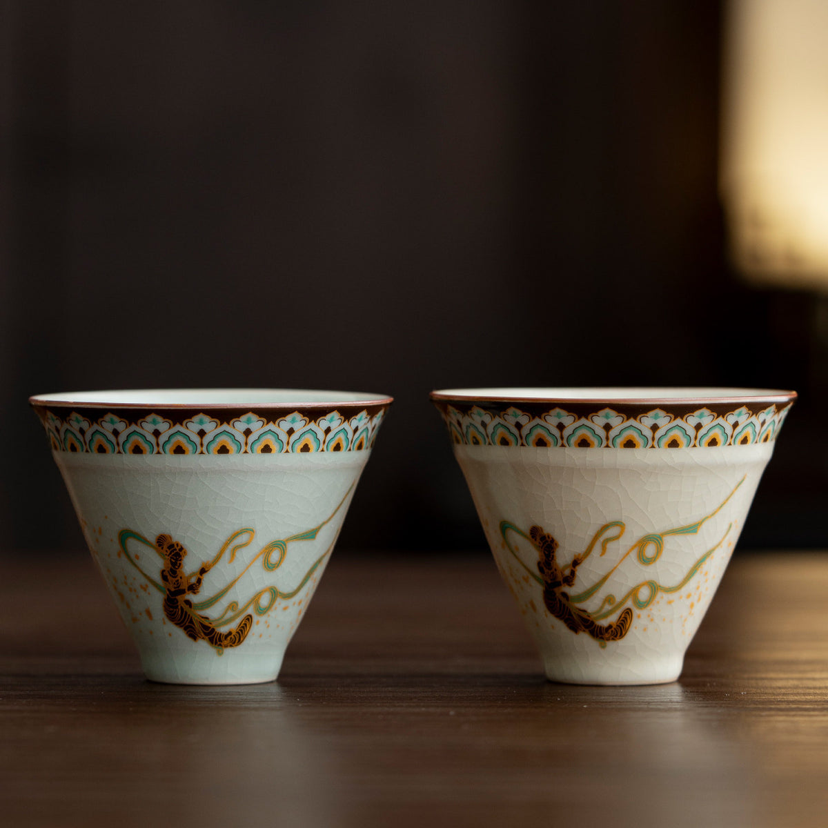 Keramiktasse mit Ru-Kiln-Muster und Tragetasche – Bild 4 | LuxeStyle
