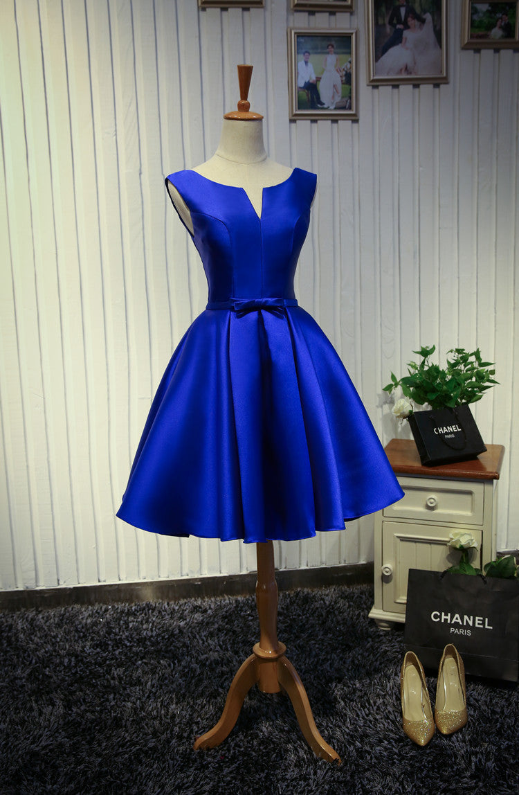 Mittellanges Abendkleid für Studierende – Bild 8 | LuxeStyle