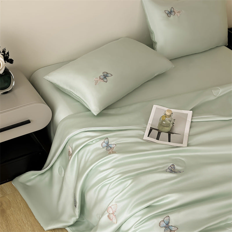 Sommer-Duvet mit Tencel und Stickerei