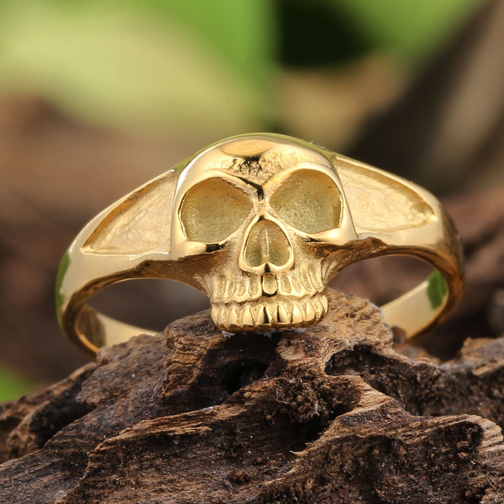 Titanstahlring mit Totenkopf | LuxeStyle