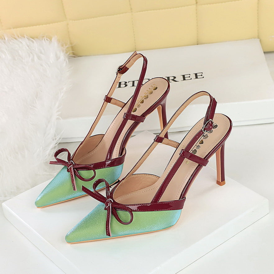 Stilettos mit Cut-out-Detail