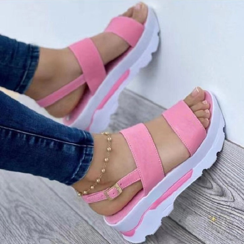 Plateau-Sandalen mit Schnalle für den Sommer – Bild 6 | LuxeStyle