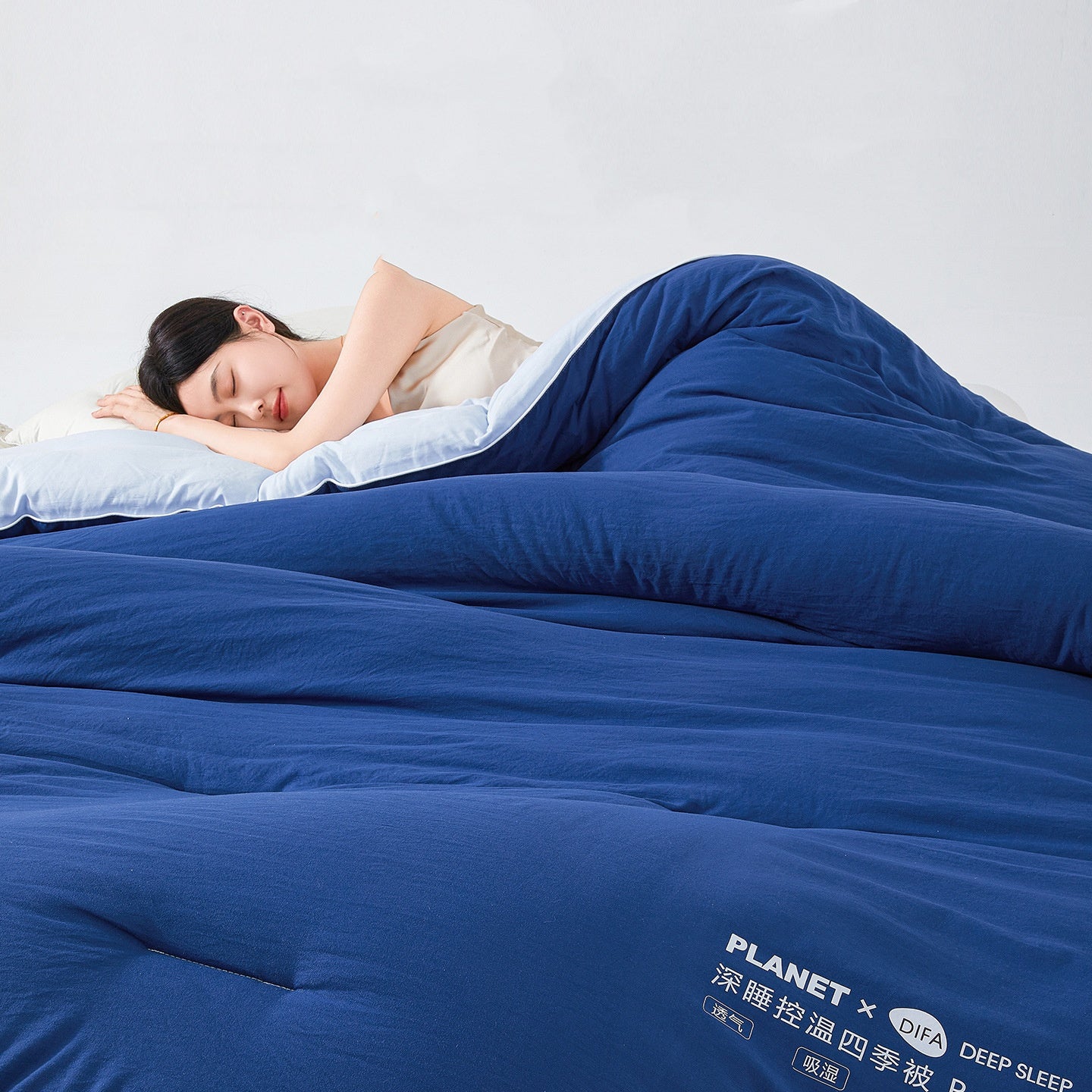 Kühlende Sommerdecke mit Klimafunktion