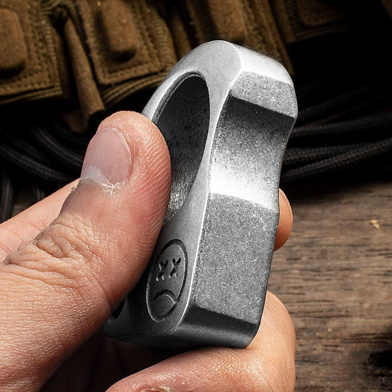 Wild Man Survival-Tool – Bild 10 | LuxeStyle